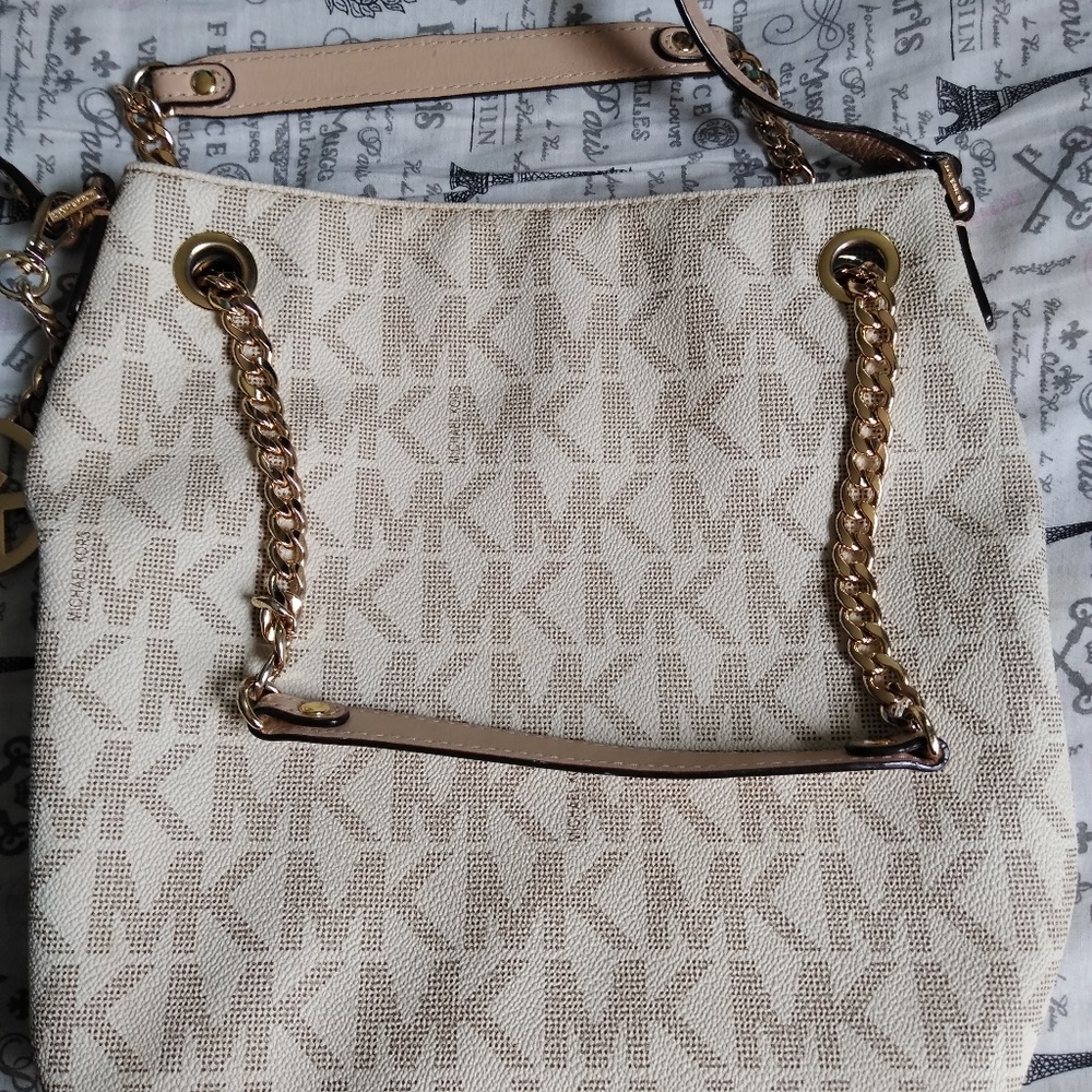 Michael kors purse